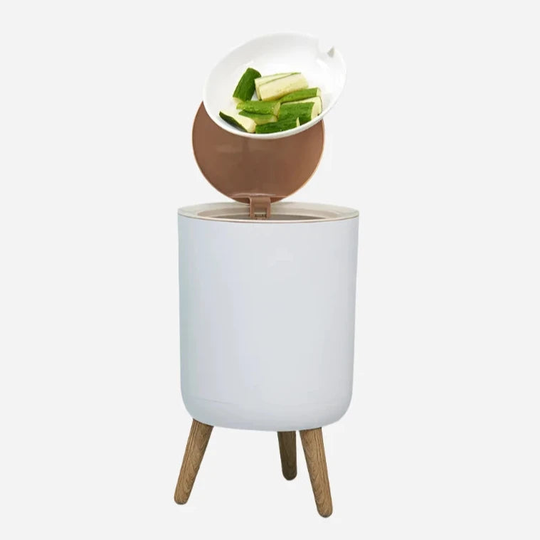 Wastebasket with Lid