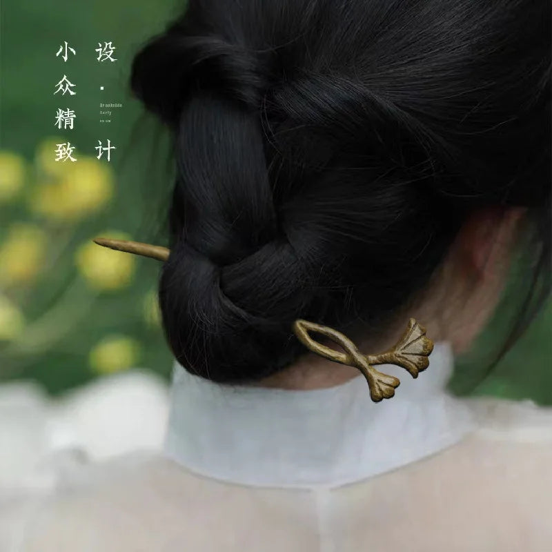 Wooden Hair Stick Vintage Ginkgo Shaped Hairpin Chinese Cheongsam Hair Jewelry Simple Wooden Headdress Retro Hair Accessories