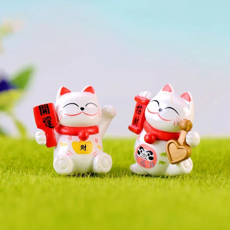 Min Lucky Wealth Waving Hand Fortune Cat PVC Home Car Interior Decoration Creative Gift Lucky Cat Maneki Neko Ornaments Decor