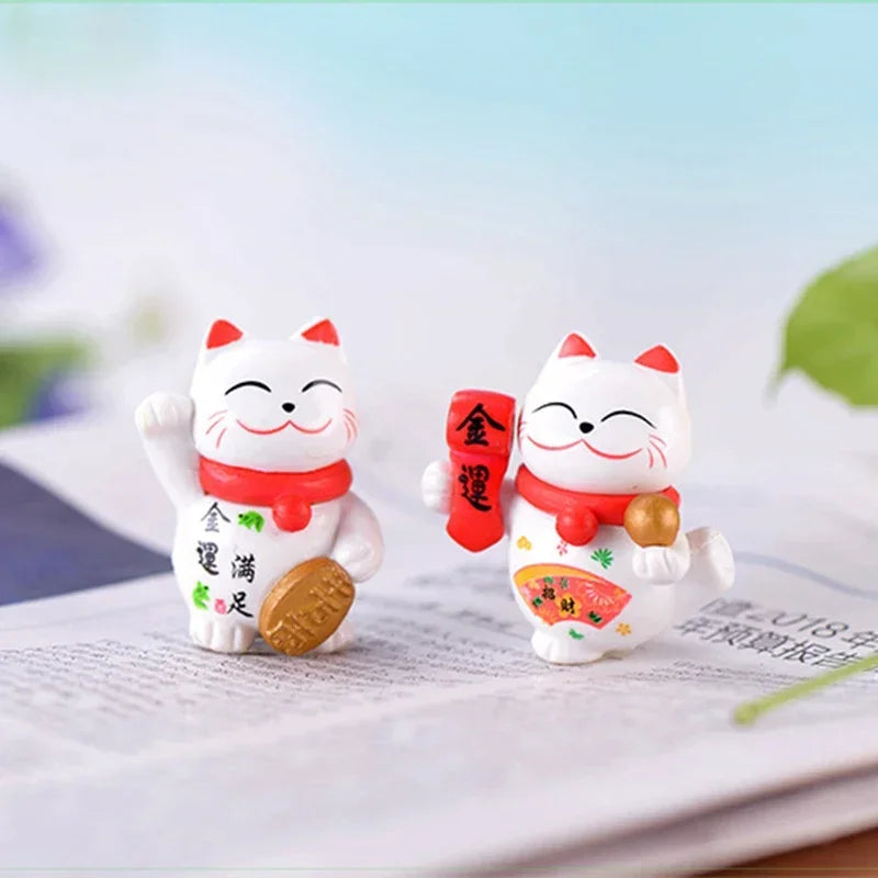 Min Lucky Wealth Waving Hand Fortune Cat PVC Home Car Interior Decoration Creative Gift Lucky Cat Maneki Neko Ornaments Decor