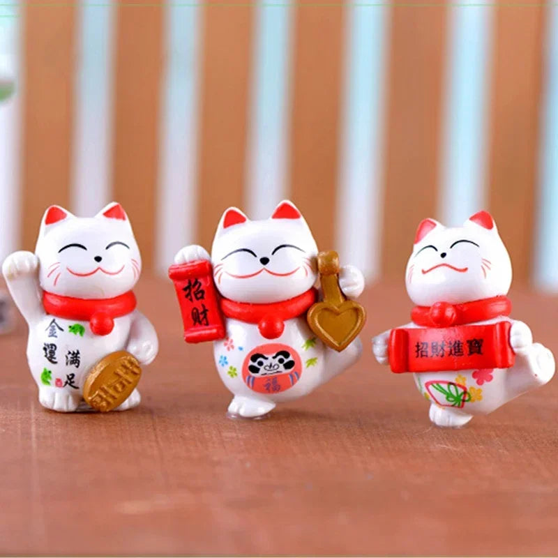 Min Lucky Wealth Waving Hand Fortune Cat PVC Home Car Interior Decoration Creative Gift Lucky Cat Maneki Neko Ornaments Decor